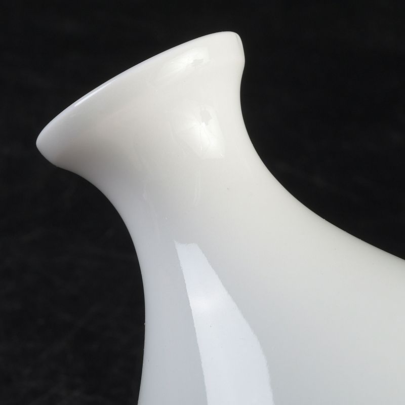 色鍋島 十二代 今泉今右衛門 錦牡丹絵 花瓶 共箱 V S205 - メルカリ