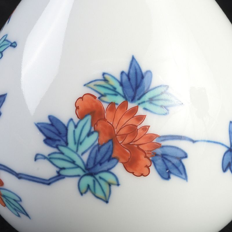 色鍋島 十二代 今泉今右衛門 錦牡丹絵 花瓶 共箱 V S205 - メルカリ