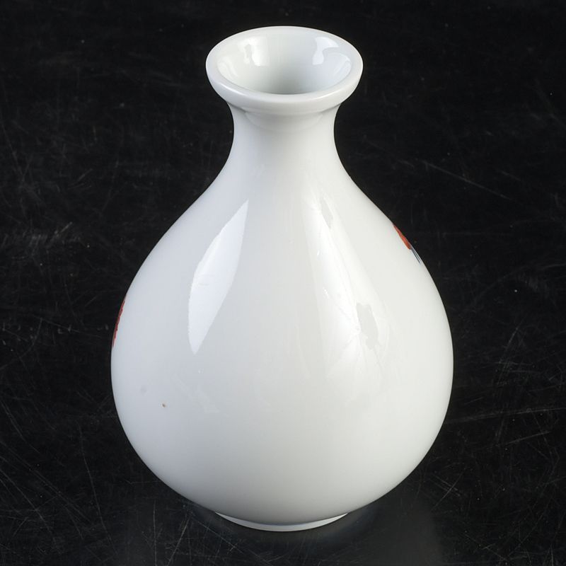 色鍋島 十二代 今泉今右衛門 錦牡丹絵 花瓶 共箱 V S205 - メルカリ