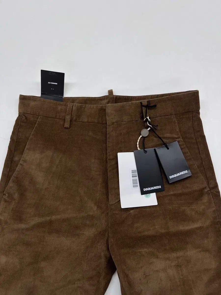 Dennis コーデュロイ