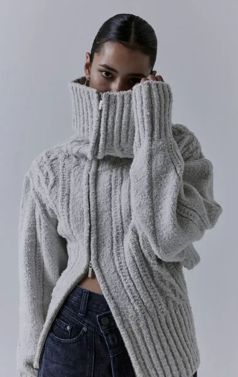 トリミングバード オフショルダ― ニット