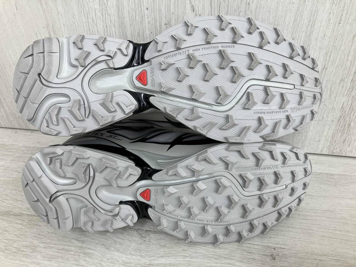 スニーカー salomon