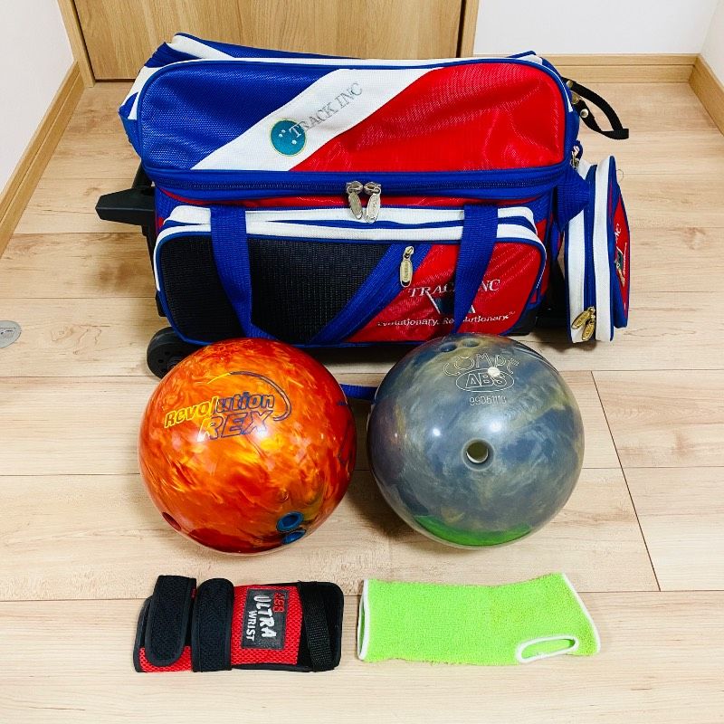TRACK ボウリングバッグ 2個収納 キャリータイプ ボール2個付き