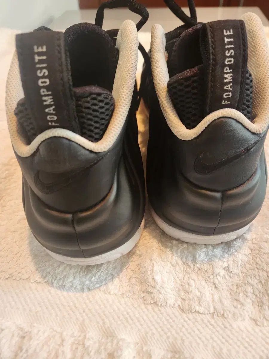  ナイキ エア フォームポジット ワン ブラック シューズ(男性用) バスケットボール