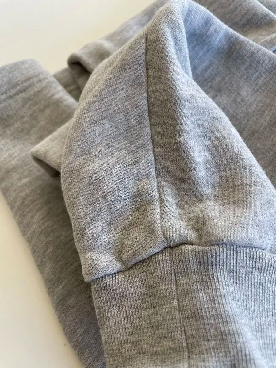 クロップド スウェット