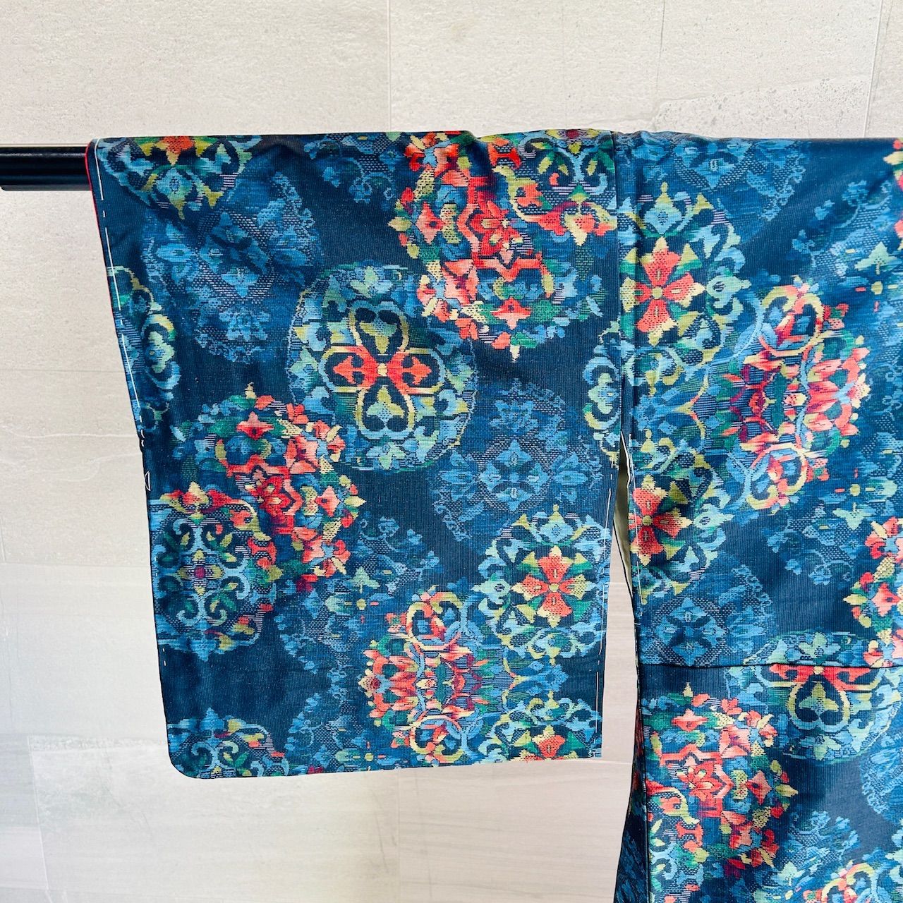 糸付き 着物 大島紬 紺系 上品 管理番号KKVMI 86