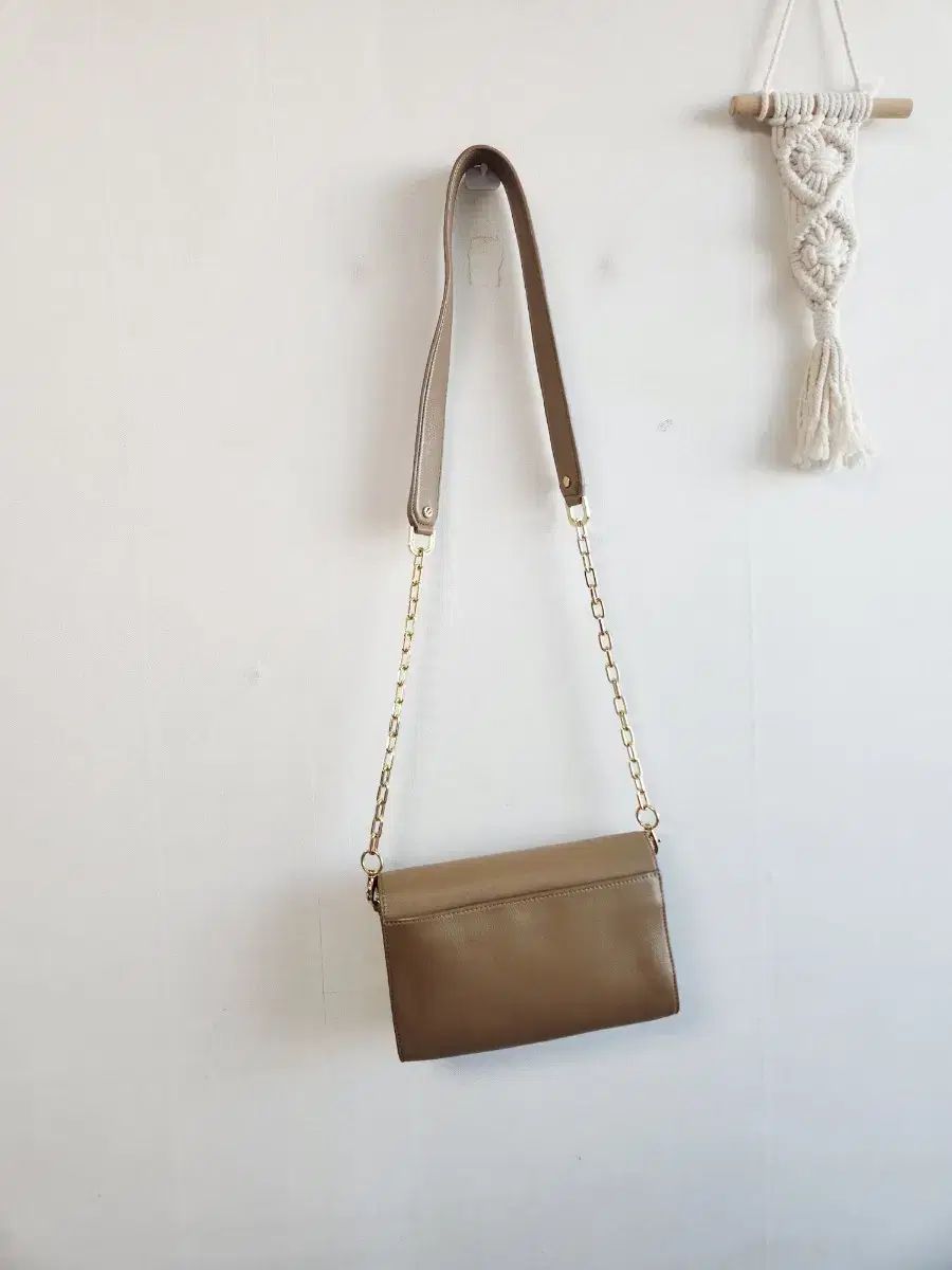 Tory Burch トリーバーチ フラップ クロスバック