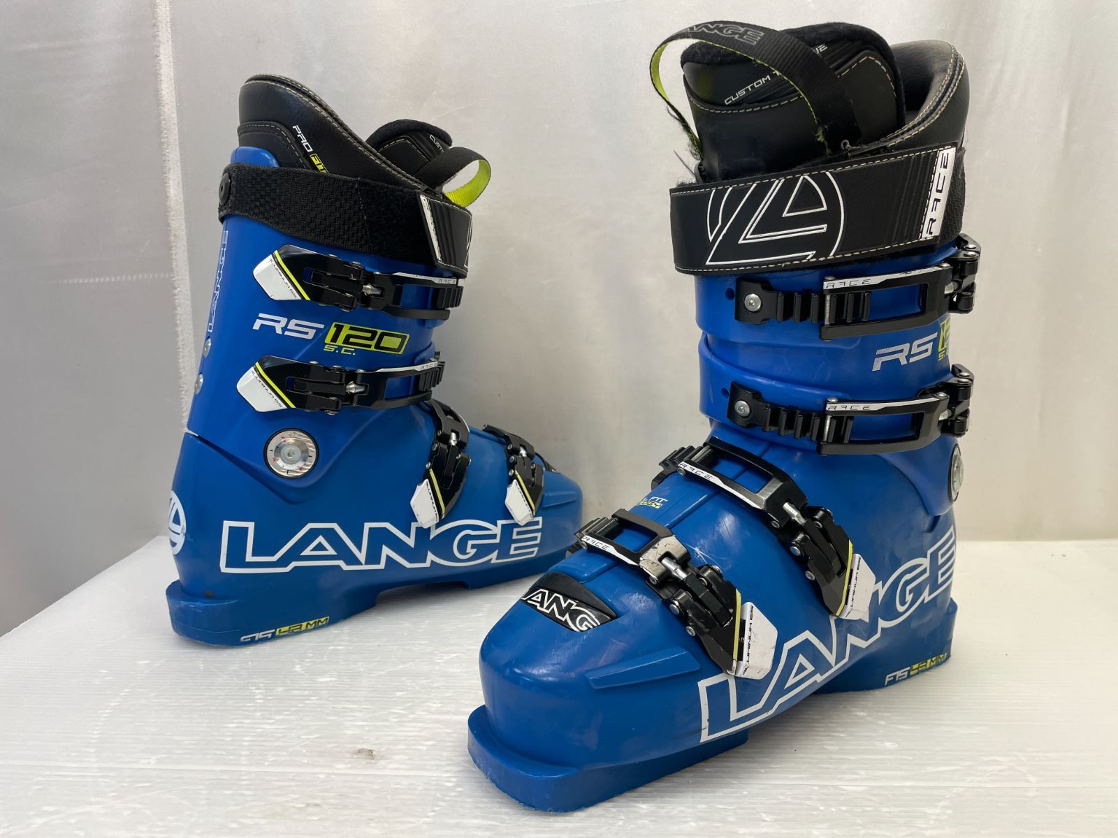 スキーブーツ LANGE RS 120 26 0 5 cm 306 mm