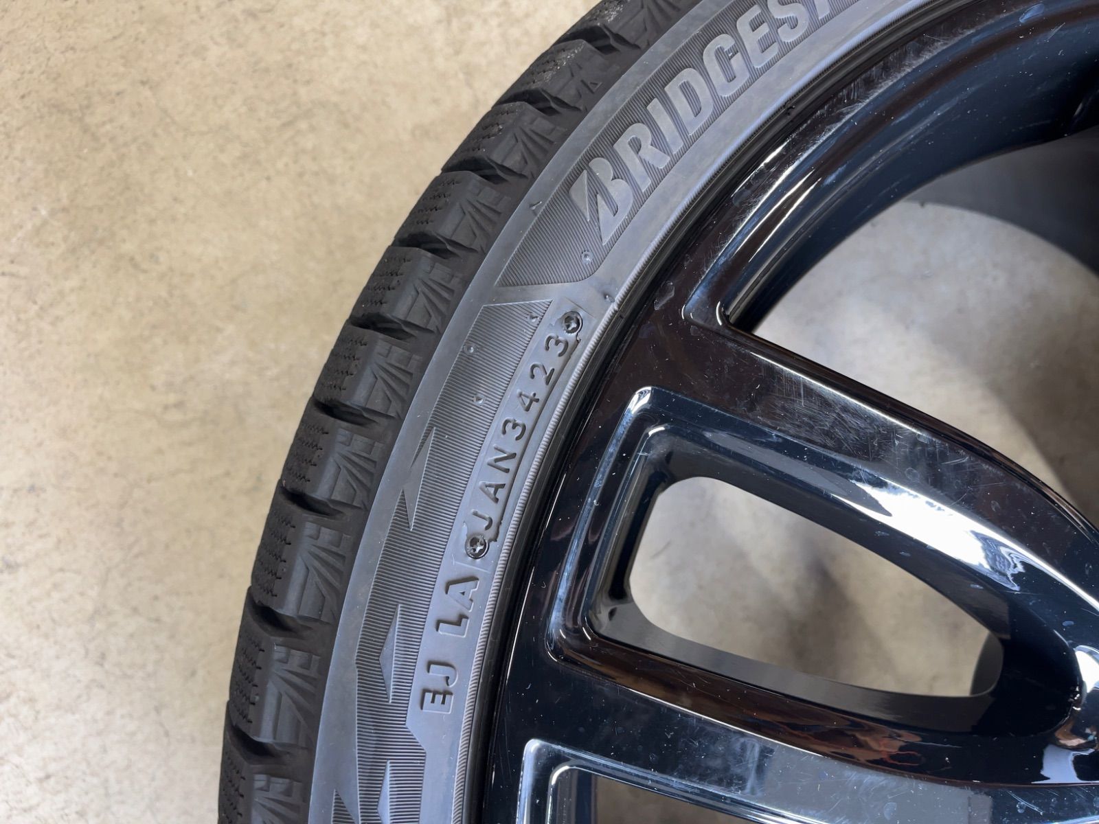  BMW G 30 31 15 ブリジストン VRX 3 製 20インチ 4本セット 20インチ タイヤ ホイールセット