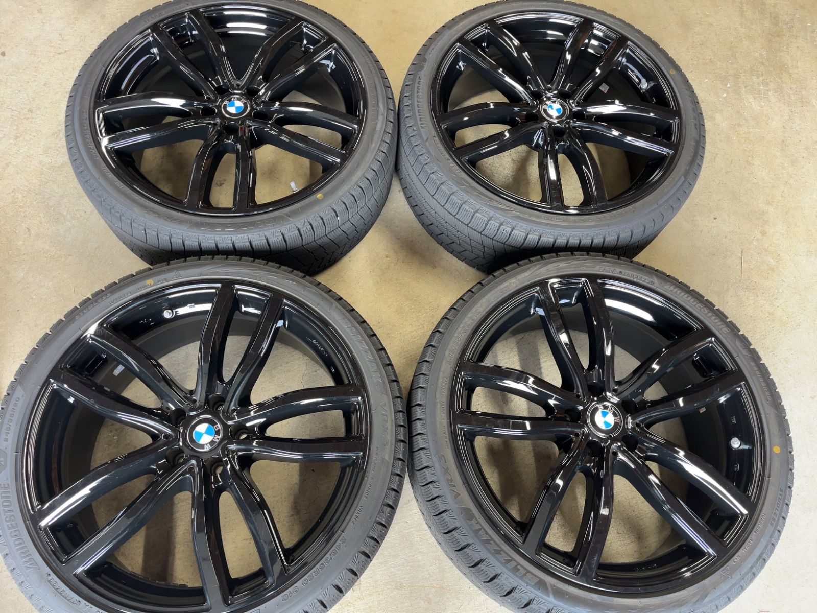 BMW G 30 31 15 ブリジストン VRX 3 製 20インチ 4本セット