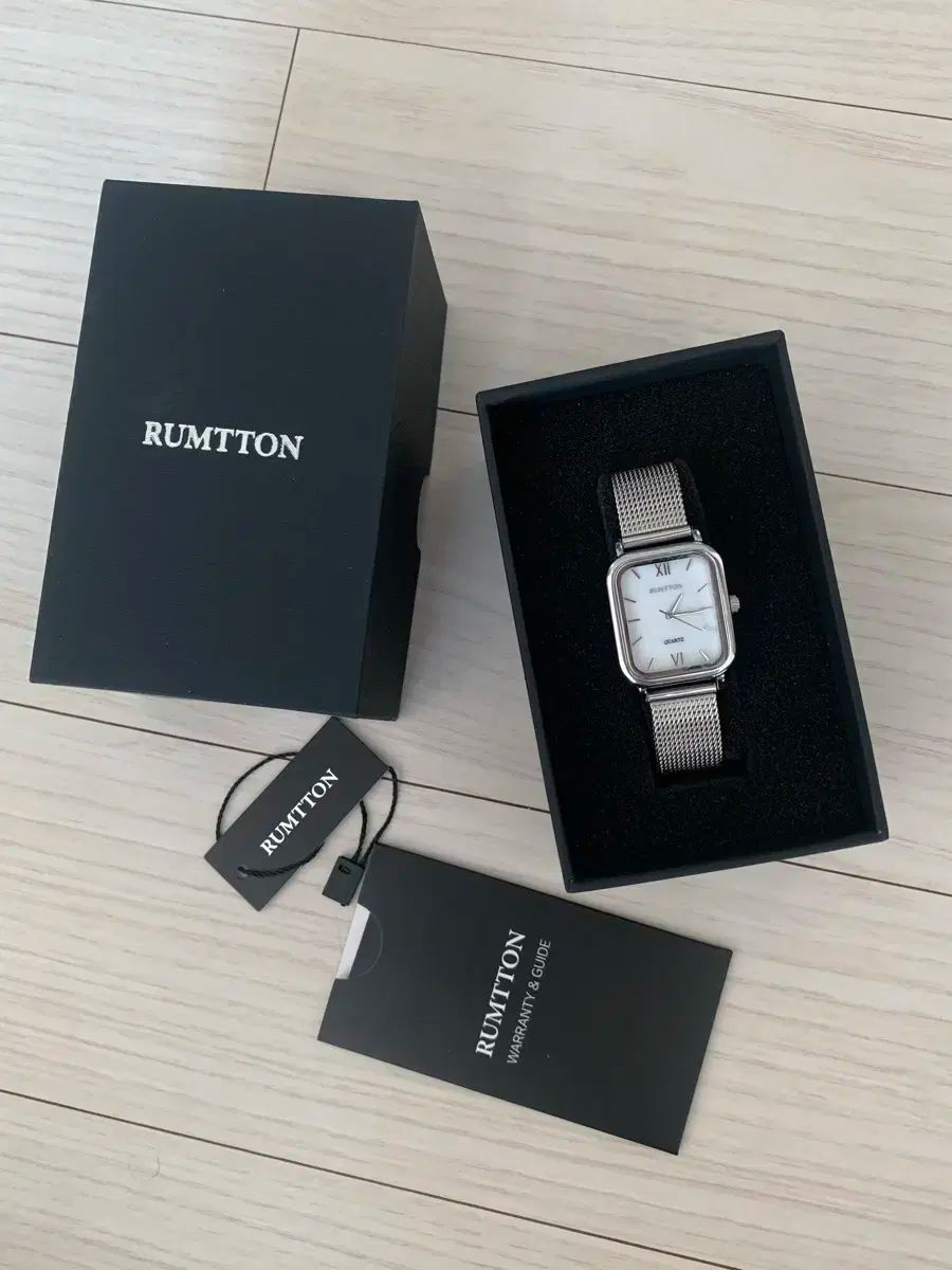 ラムトンハーバー メッシュ レディース時計 ホワイトシルバー