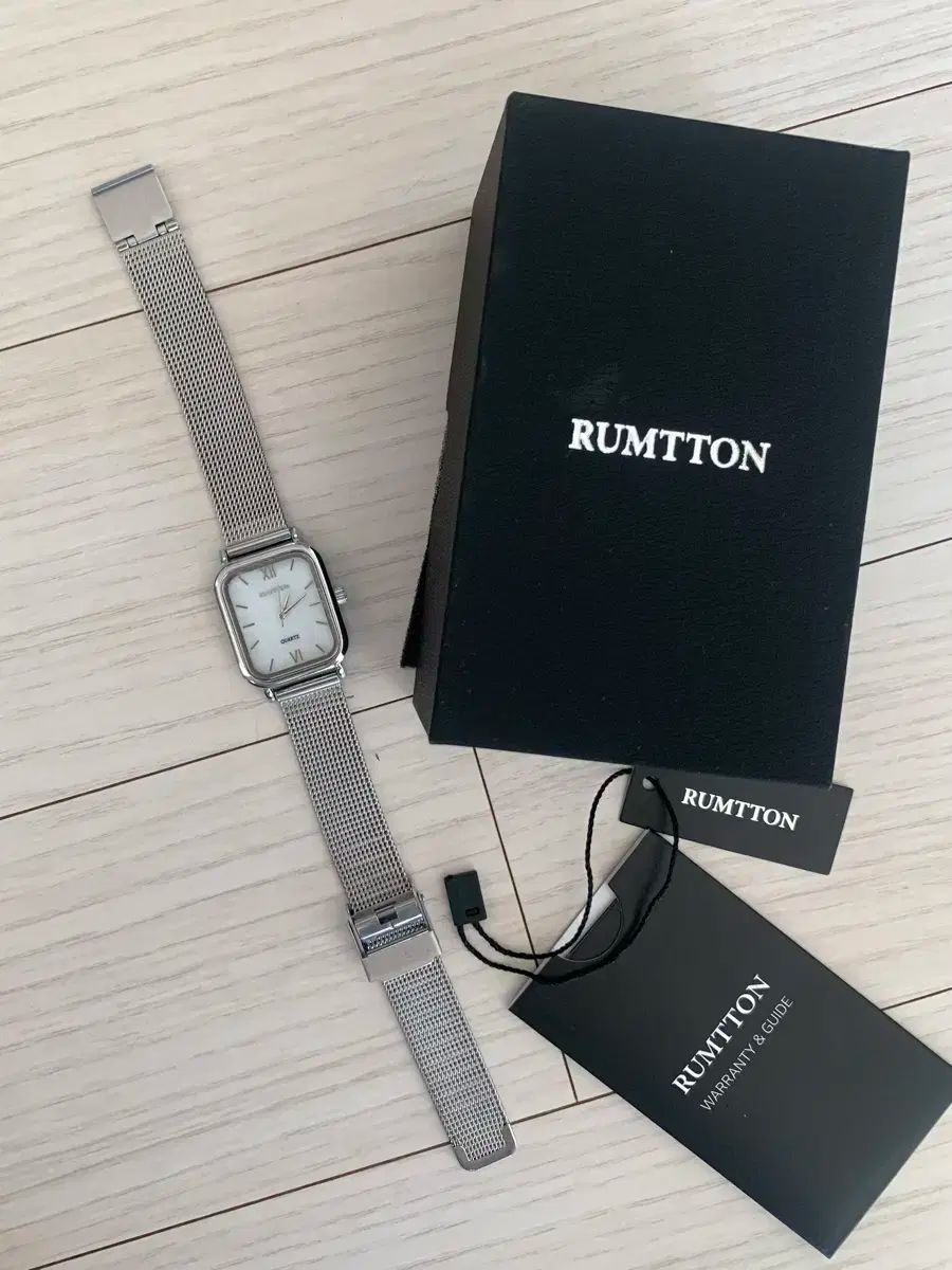 ラムトンハーバー メッシュ レディース時計 ホワイトシルバー