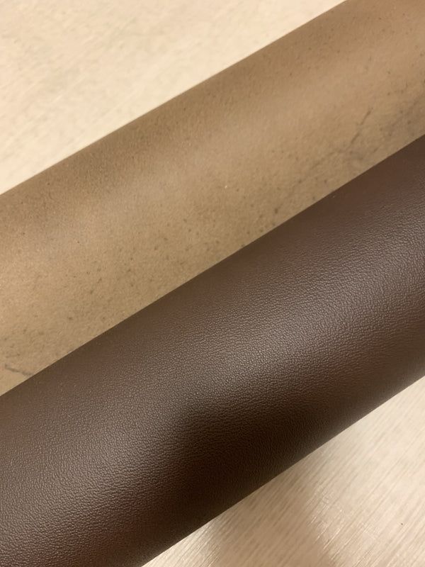 ダークブラウン 153 ds ヌメ革 ショルダーレザー 牛革 イタリア レザー シボ型押し はぎれ 一枚革 レザークラフト 革 皮 本革 diy 生地 材料