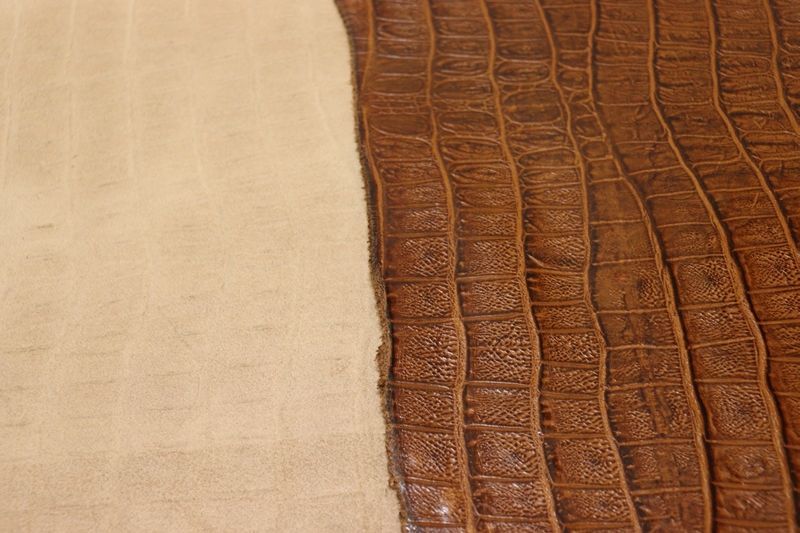  ブラウン 113 ds ヌメ革 ショルダーレザー 牛革 イタリア レザー クロコ型押し はぎれ 一枚革 レザークラフト 革 皮 本革 diy 生地 材料 生地/糸 手芸素材 材料