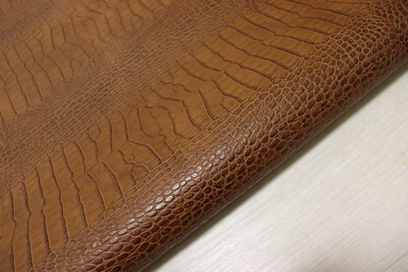  ブラウン 153 ds ヌメ革 ショルダーレザー 牛革 イタリア レザー クロコ型押し はぎれ 一枚革 レザークラフト 革 皮 本革 diy 生地 材料 生地/糸 手芸素材 材料