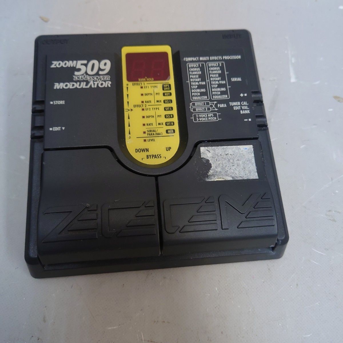 ZOOM 509 動作品 本体のみ ギターマルチエフェクター モジュレーション