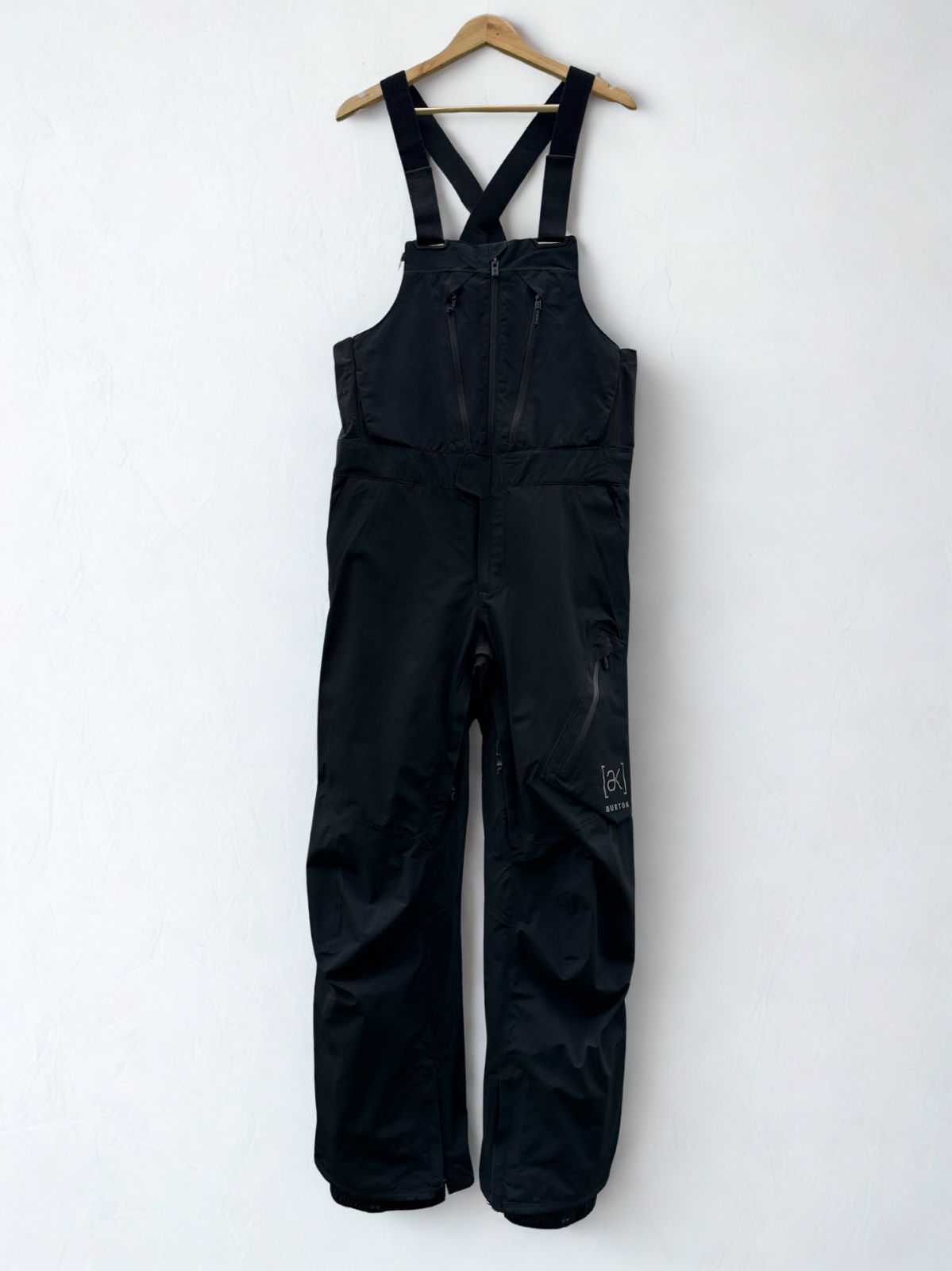 1日使用 BURTON バートン ak GORE-TEX CYCLIC BIB TRUE BLACK Mサイズ 23-24モデル ゴアテックス サイクリック ビブパンツ