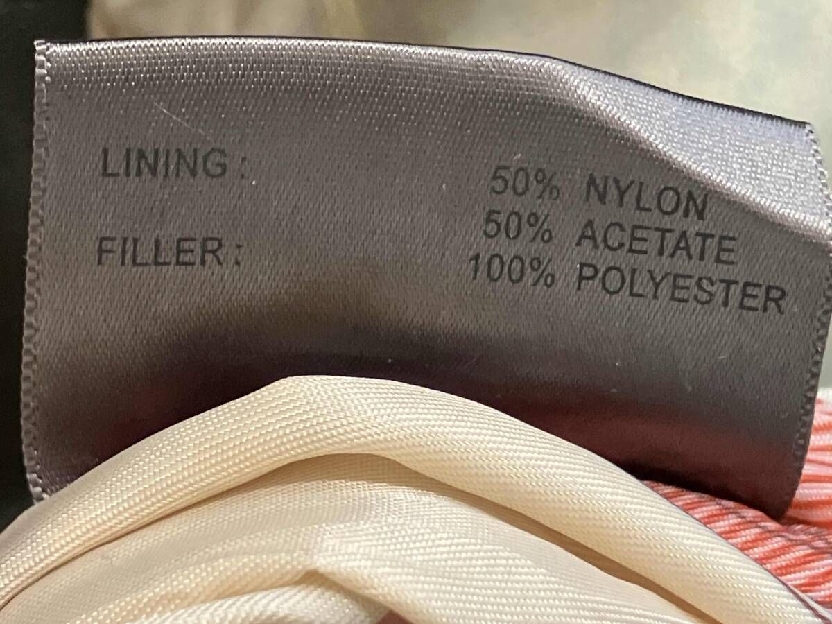 カーキ ミリタリー