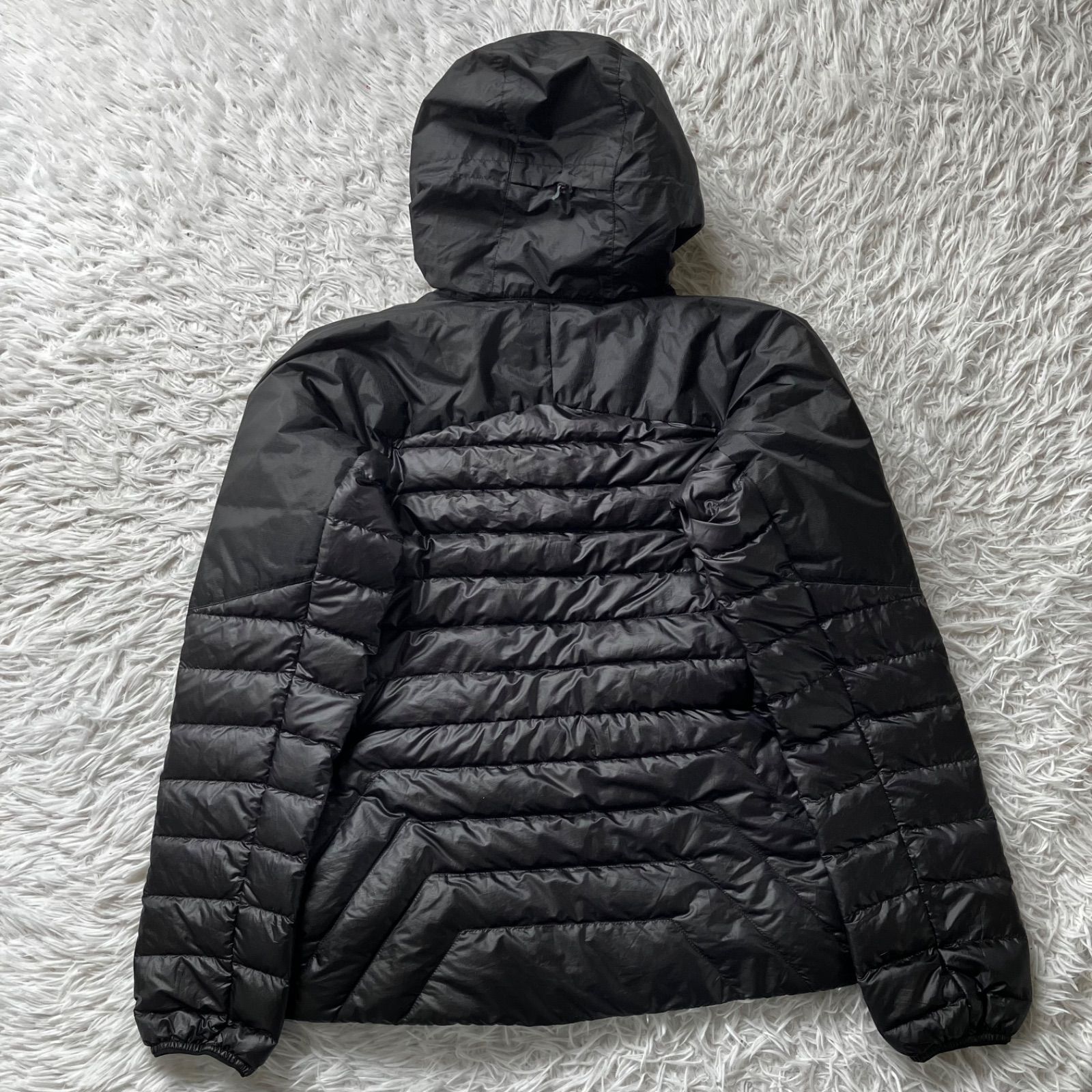 美品 アウトドアリサーチ OUTDOOR RESEARCH ダウンジャケット アウター 