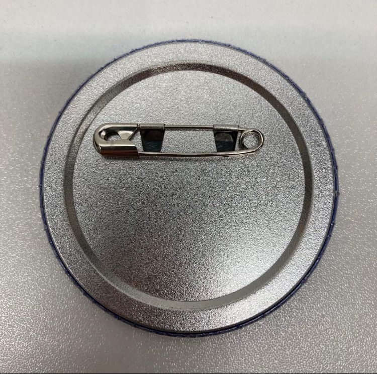 ブルーロック 糸師凛 第2弾缶バッジ プリンセスカフェ 原作 - メルカリ