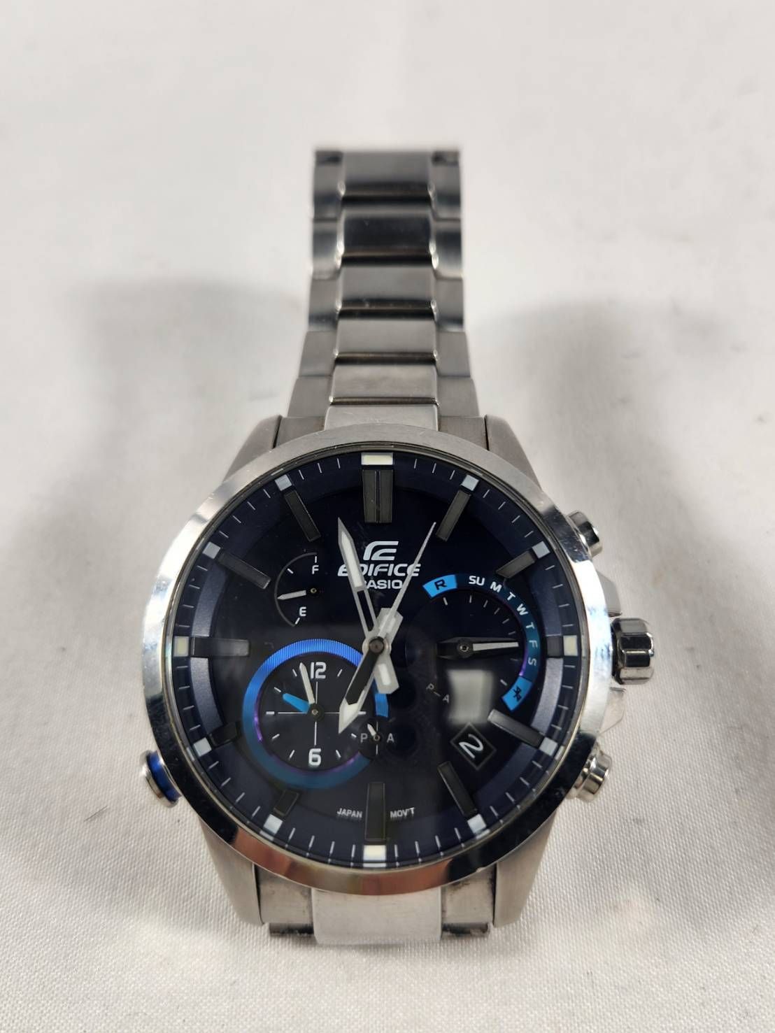 CASIO エディフィス EQB-700Dメンズ腕時計