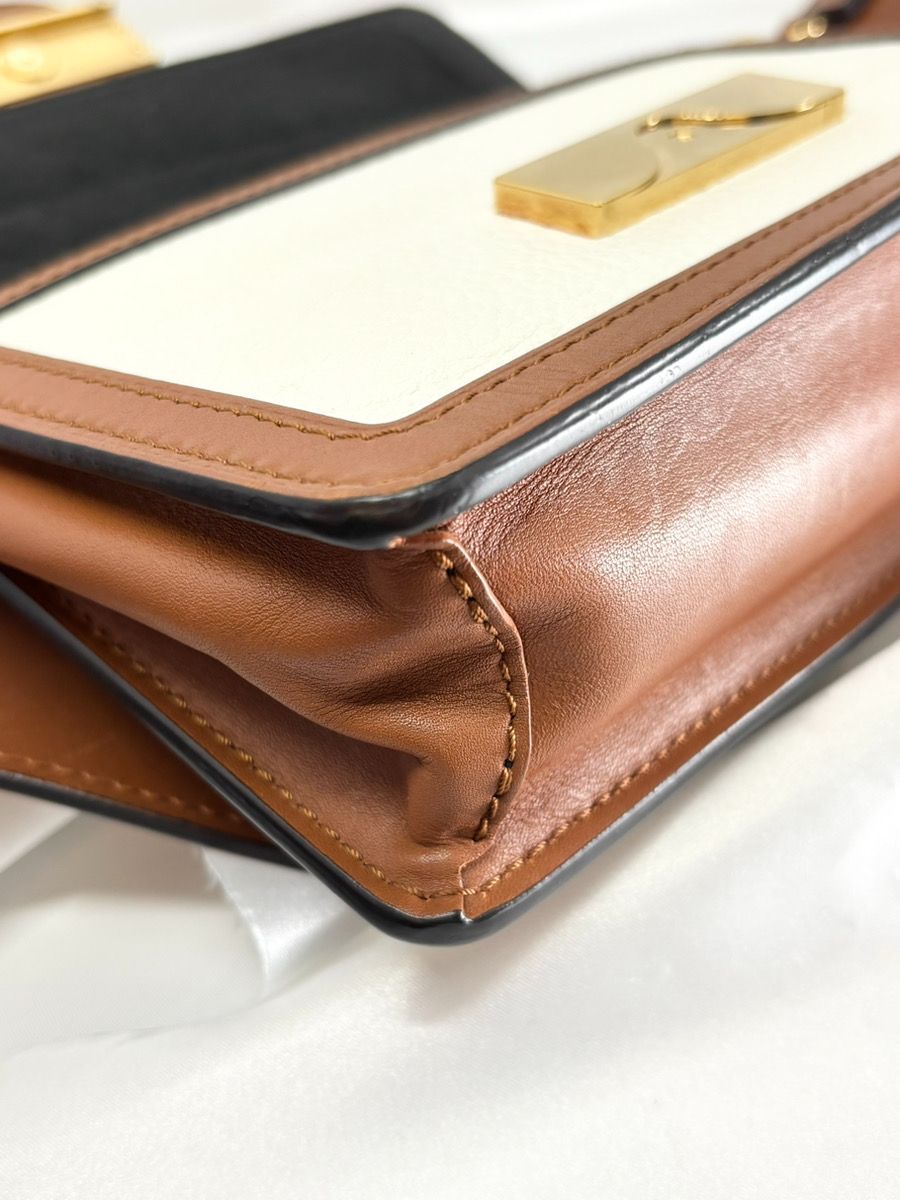  Louis Vuitton ルイヴィトン トリヨン バムバッグドーフィーヌ M 58881 なし M-1655 メッセンジャーバッグ ショルダーバッグ