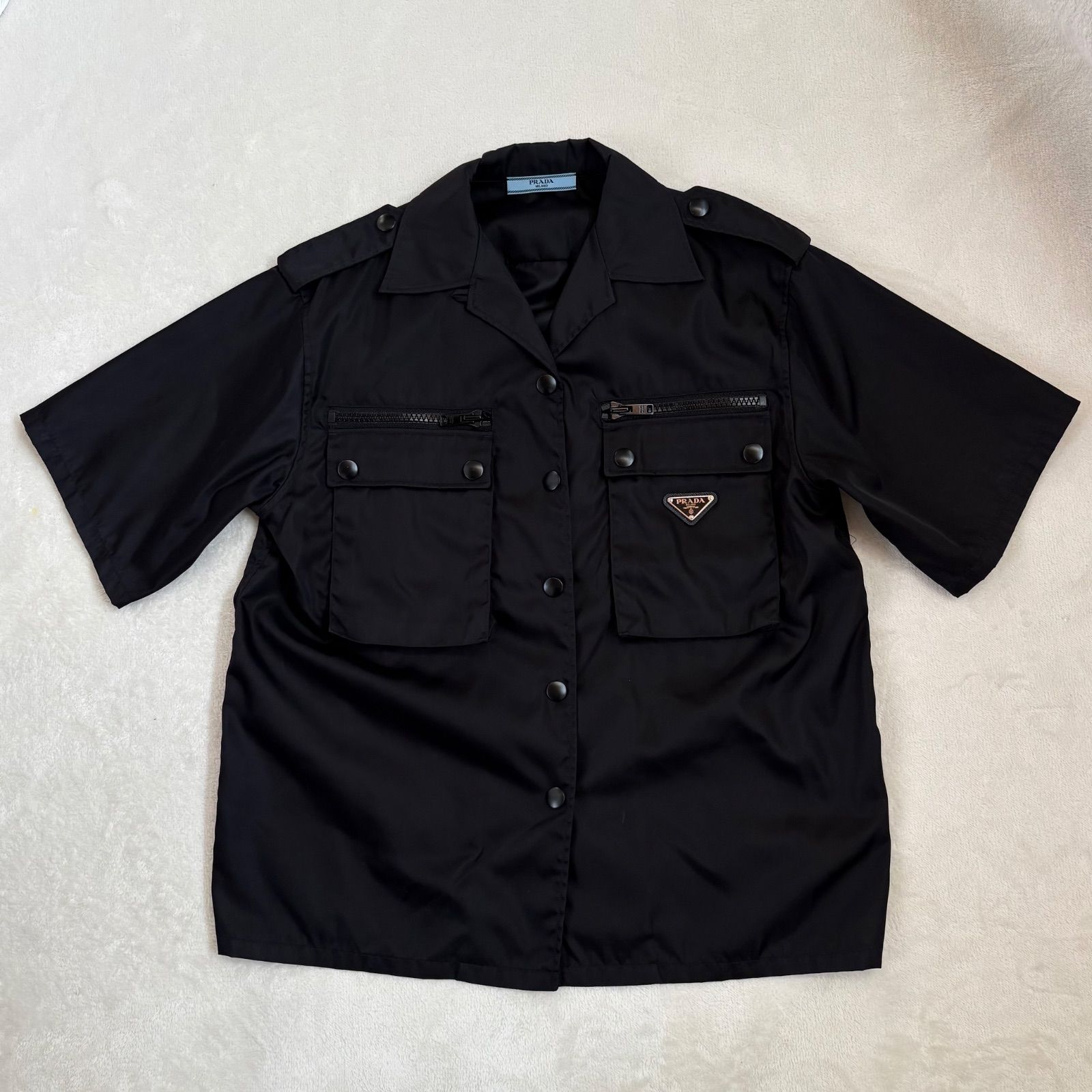 PRADA プラダ 三角ロゴ 半袖 Nylon シャツ ジャケット レディース ブラック 黒