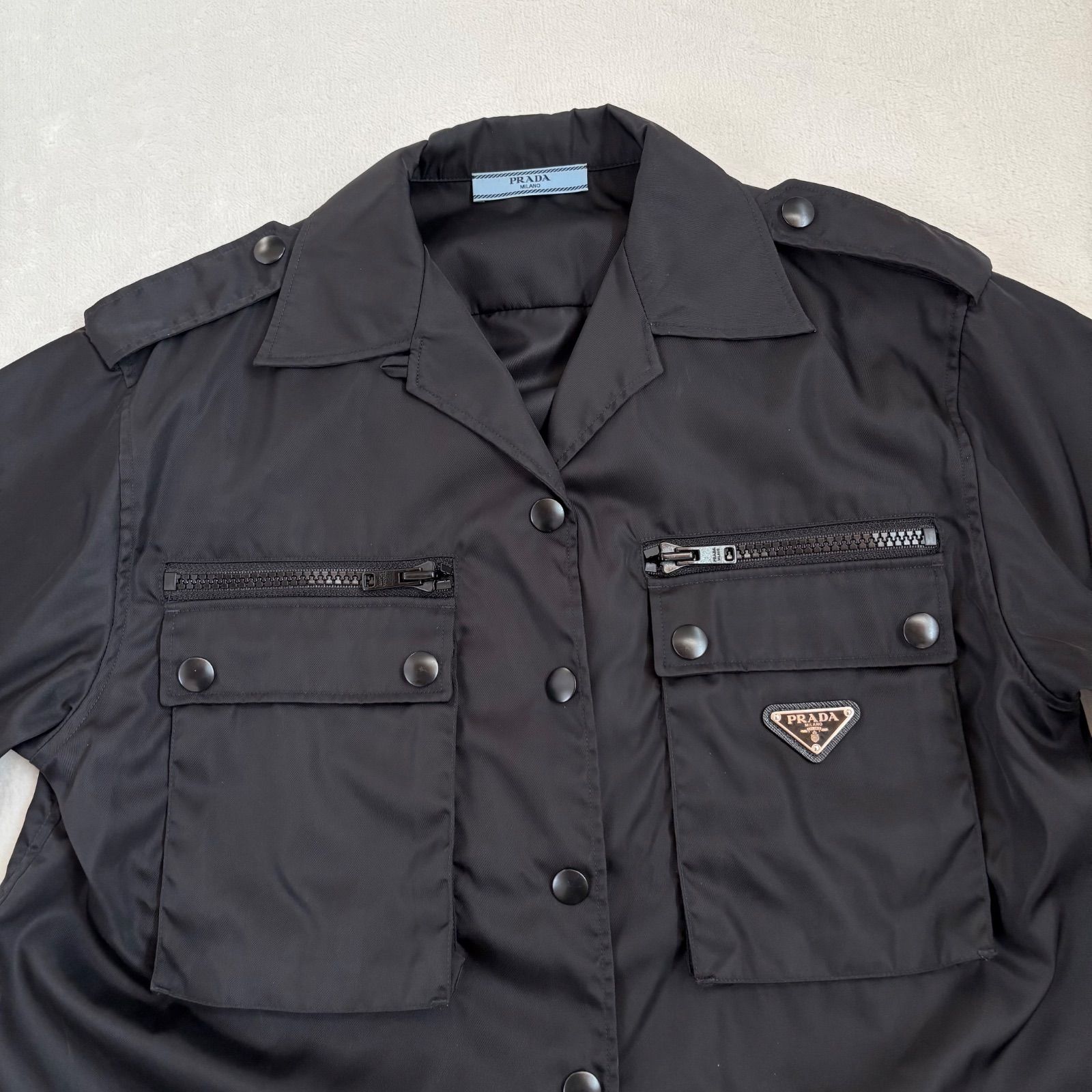 PRADA プラダ 三角ロゴ 半袖 Nylon シャツ ジャケット レディース ブラック 黒