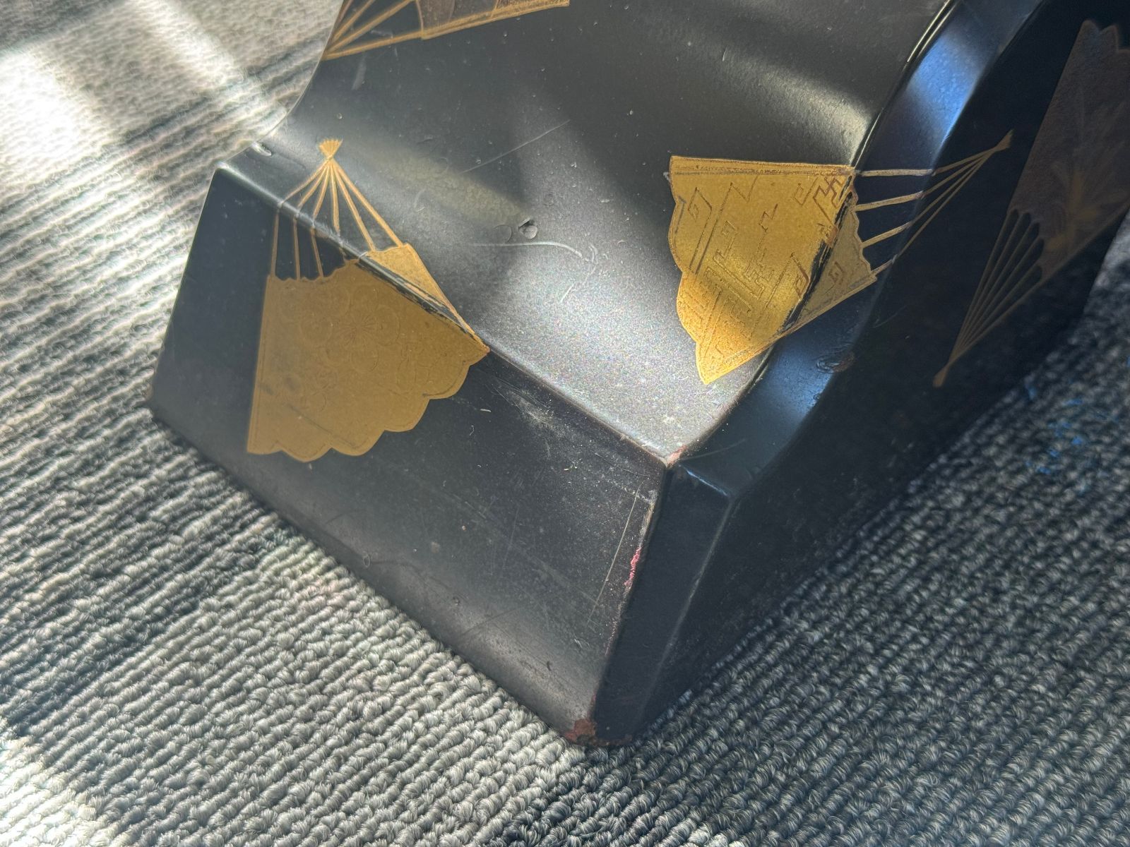 シ*ム様 着物用木製衣桁 漆塗り 金色装飾付き シ*ム様 着物用木製衣桁