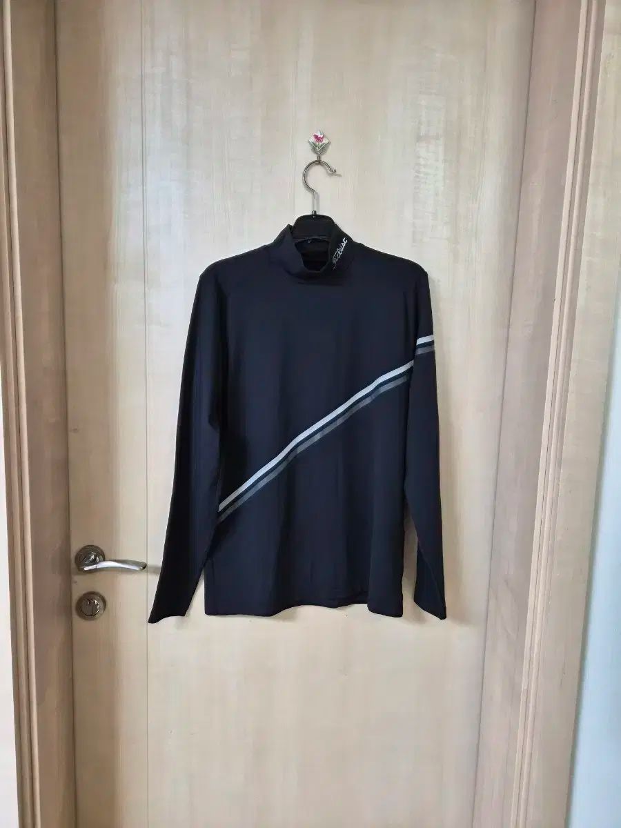 Titleist タイトリスト ゴルフ 起毛 長袖 Tシャツ ブラック 100