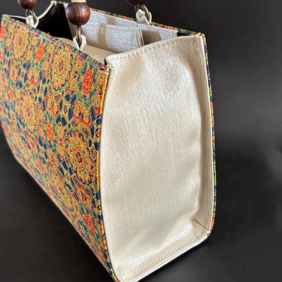 紅型風レトロ生地×ベージュサテン