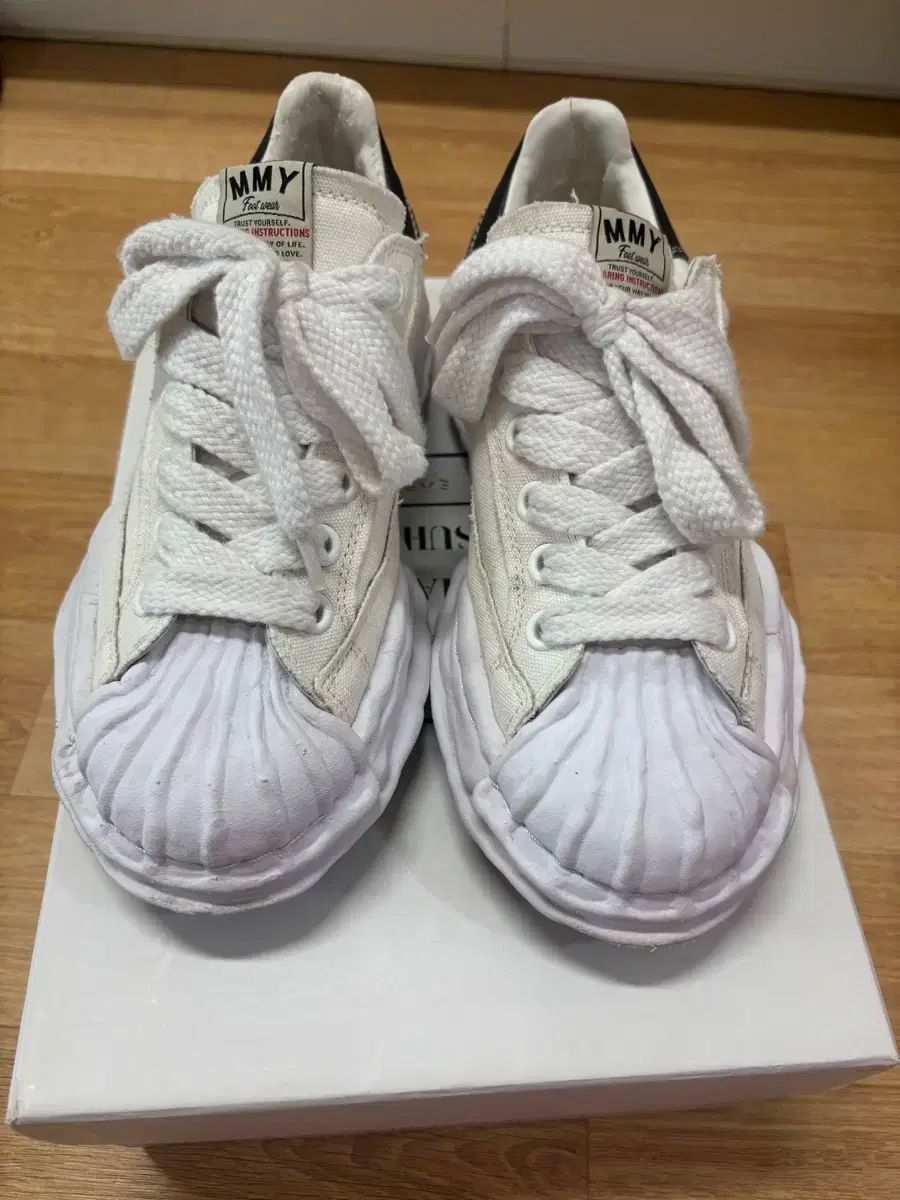 Maison MIHARA YASUHIRO メゾンミハラヤスヒロ ブレイキー 白 40 サイズ