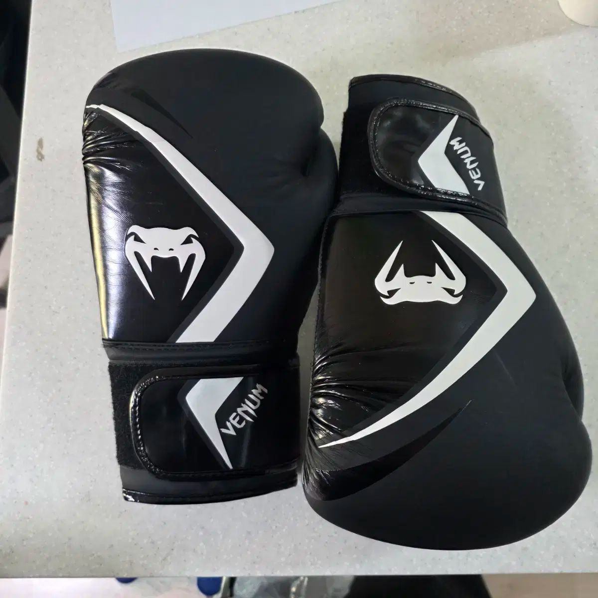 VENUM ヴェナム ボクシング ヘッドギア グローブ セット ブラック