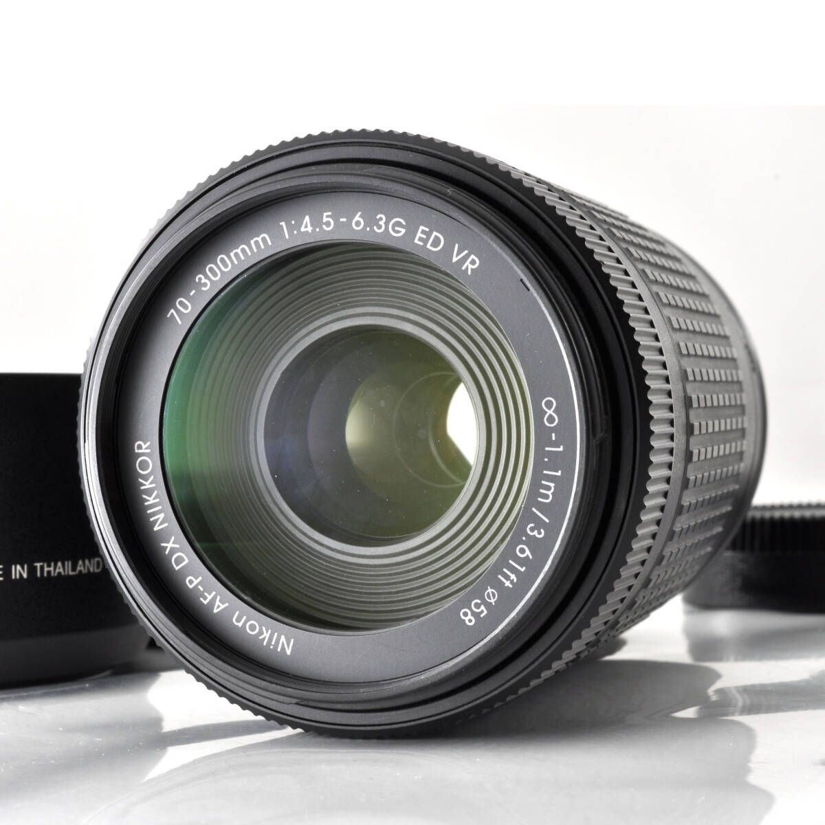 ニコン Nikon AF-P DX NIKKOR 70-300mm F4.5-6.3G ED VR 望遠ズームレンズ フード M820