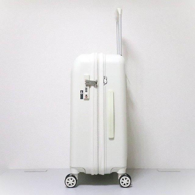 キャリーケース