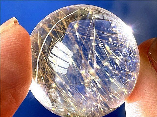 AAA級天然ゴールドルチルクォーツ丸玉B88P1 303P07D