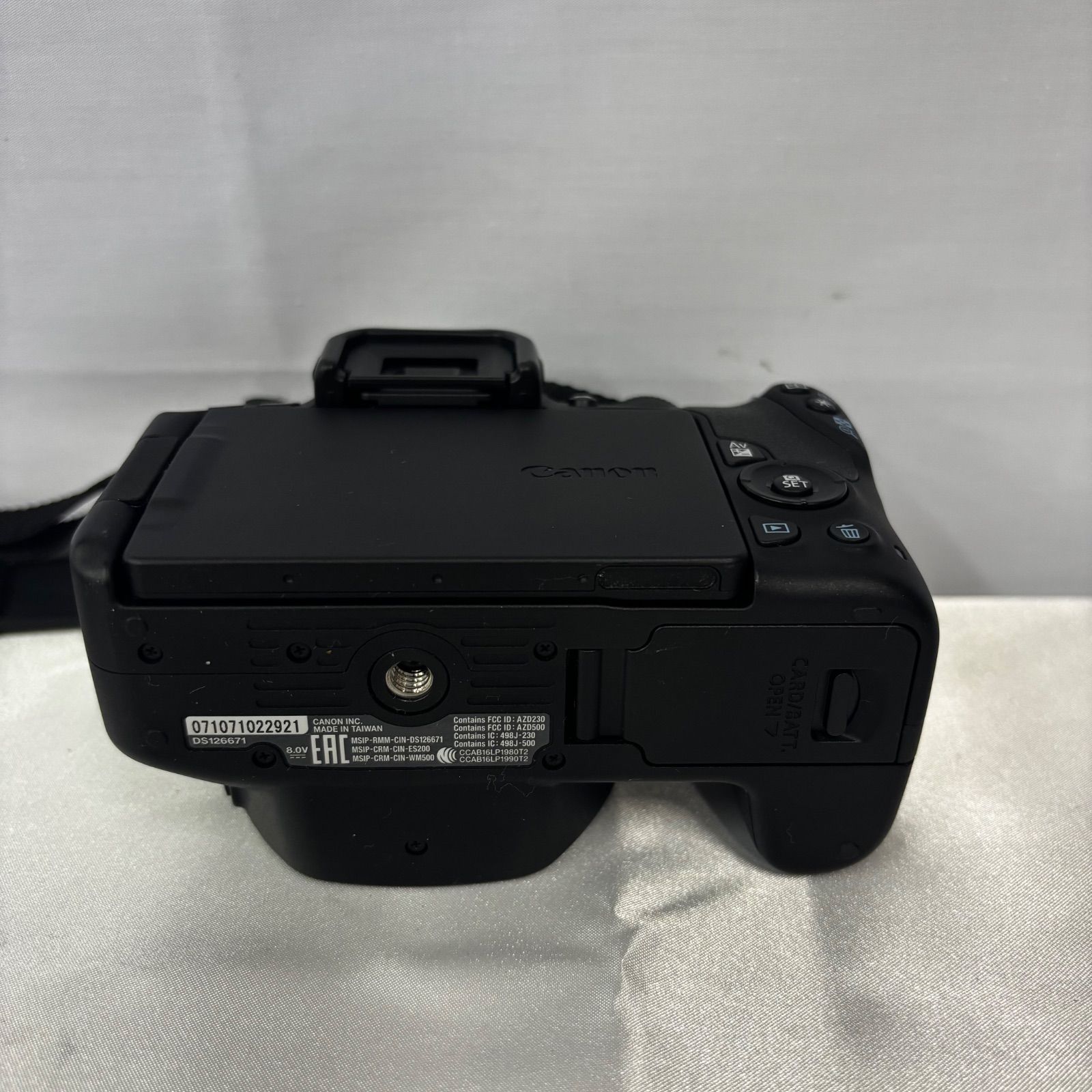 Canon EOS Kiss X9 レンズキット 18-55mm IS STM／美品／Wi-Fi