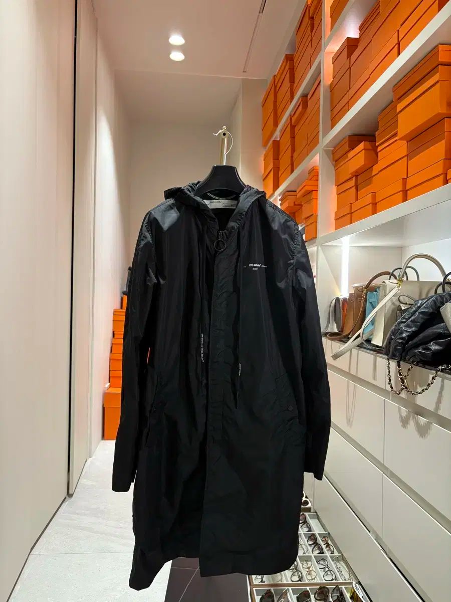 百貨店 オフホワイト レインコート