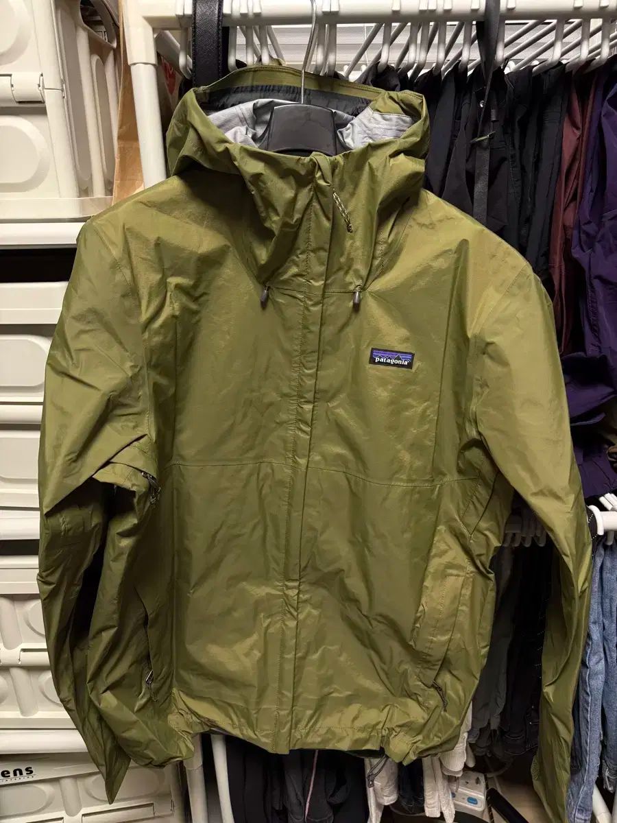 パタゴニア トレントシェル テント グリーン 100 OLIVEOS_COM_TR