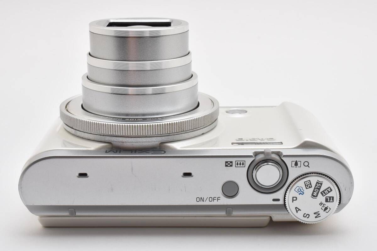 ☆良品☆カシオ CASIO EXILIM EX-ZR3200 コンパクト デジタルカメラ