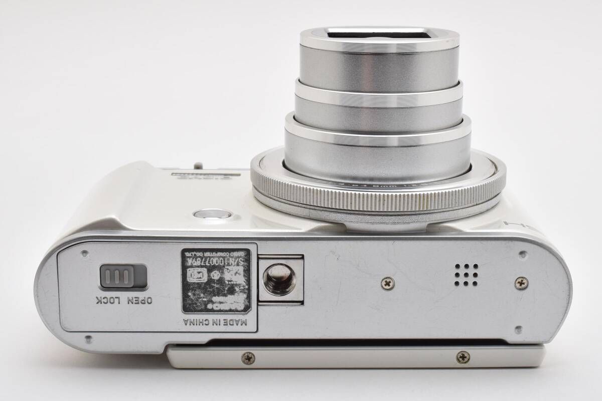 ☆良品☆カシオ CASIO EXILIM EX-ZR3200 コンパクト デジタルカメラ