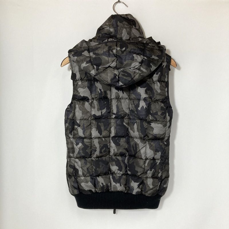AKM DUVETICA エイケイエム デュベティカ ダウンベスト AD002 カモフラ柄 メンズ Lサイズ ブラック系 アウター A15223