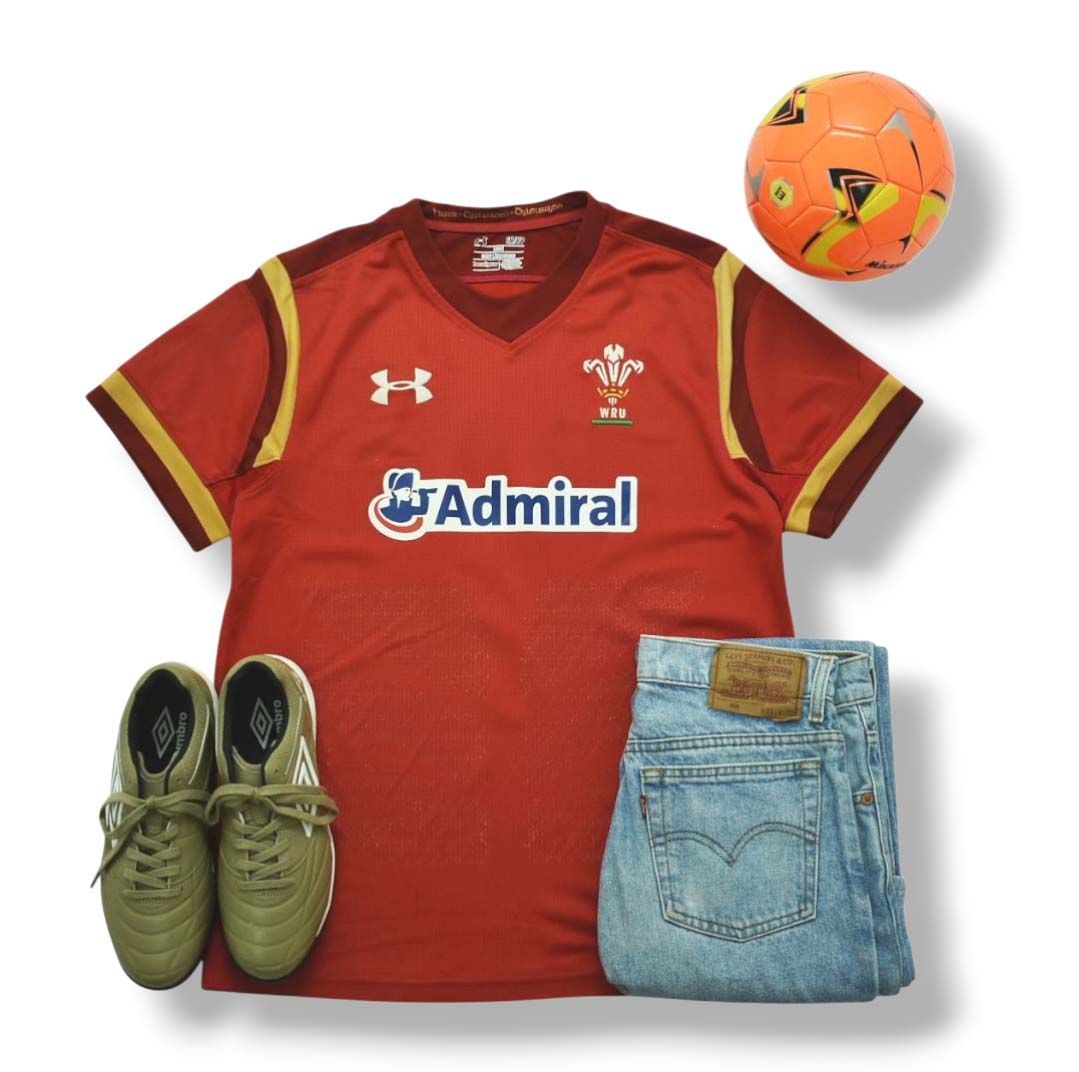 アンダーアーマー UNDER ARMOUR 2015 16 ウェールズ代表 HOME 1 st ラグビー ユニフォーム ゲームシャツ ヒートギア HEATGEAR SM レッド スポーツ ウェア メンズ