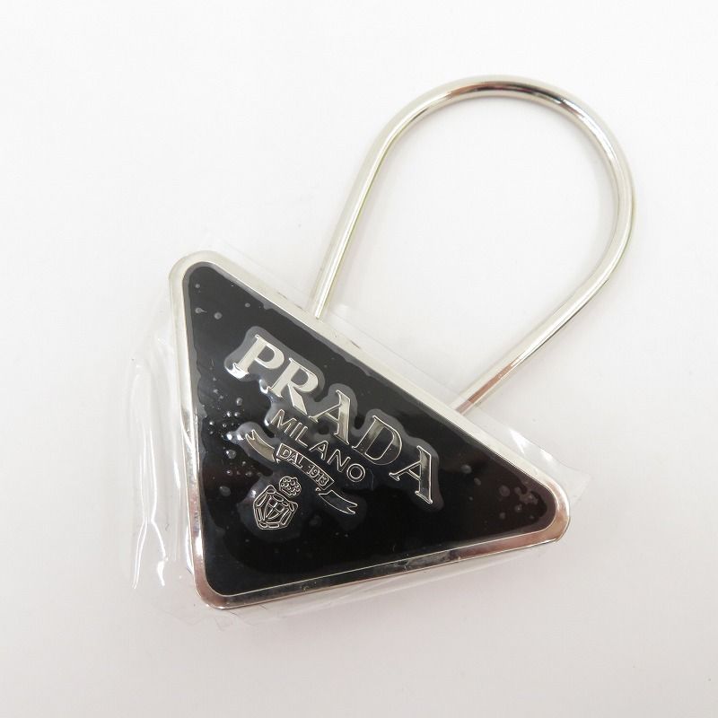 瀬戸大橋店 PRADA プラダ キーホルダー メタル トライアングルロゴ キーホルダー 2PS395 66A ブラック 135