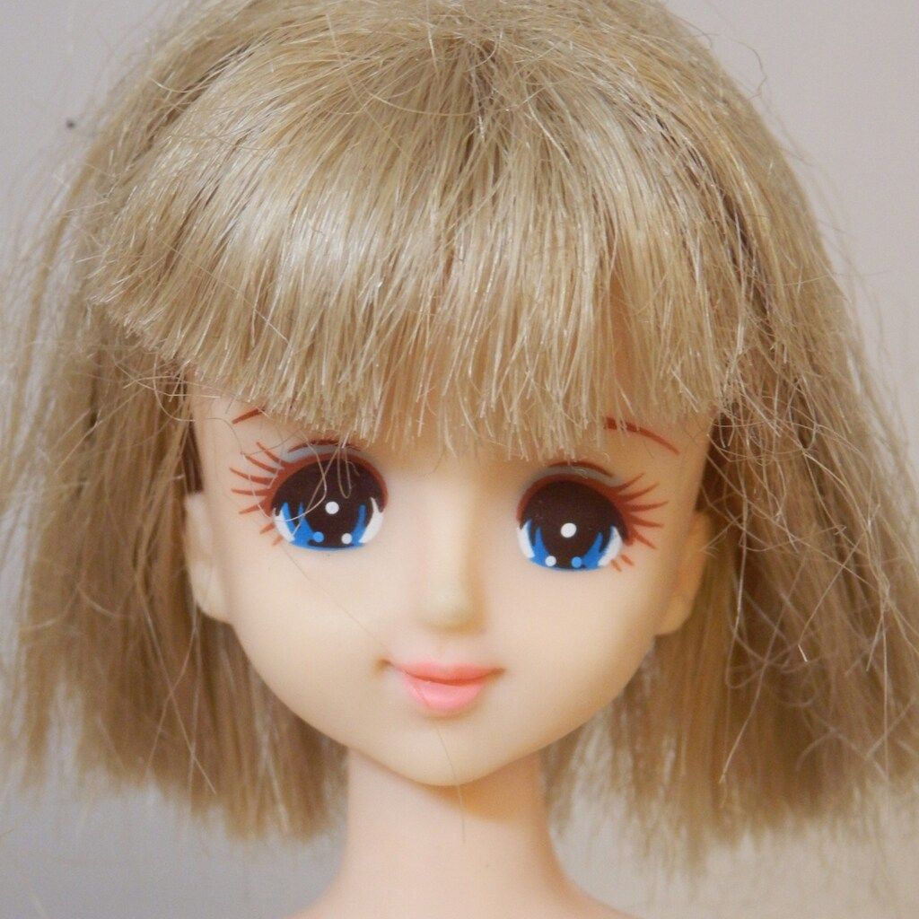 タカラ タカラバービー バービーエクセリーナ 茶睫毛/下睫毛あり