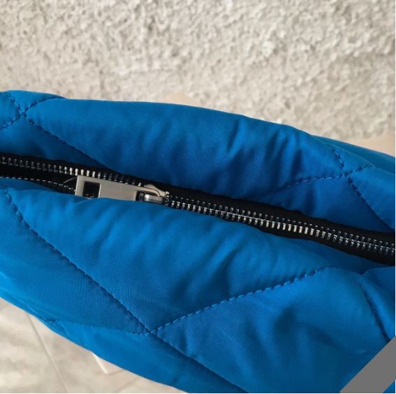 クラッチバッグ