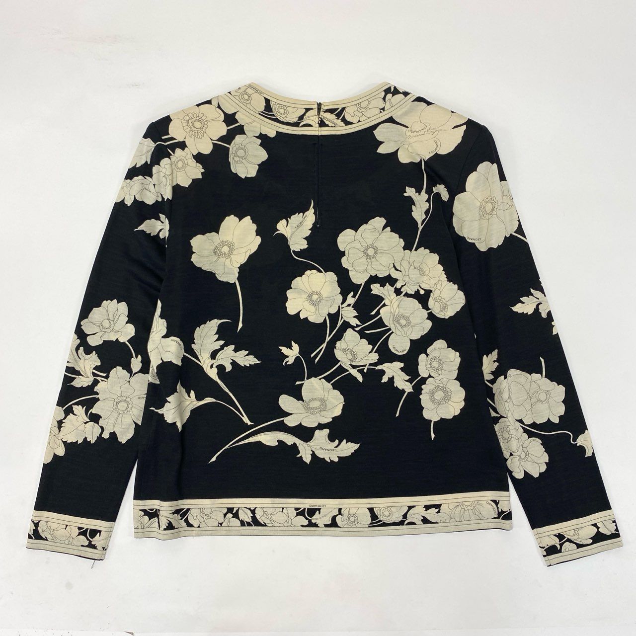 19k10 LEONARD レオナール 長袖カットソー クルーネック 花柄 0389991