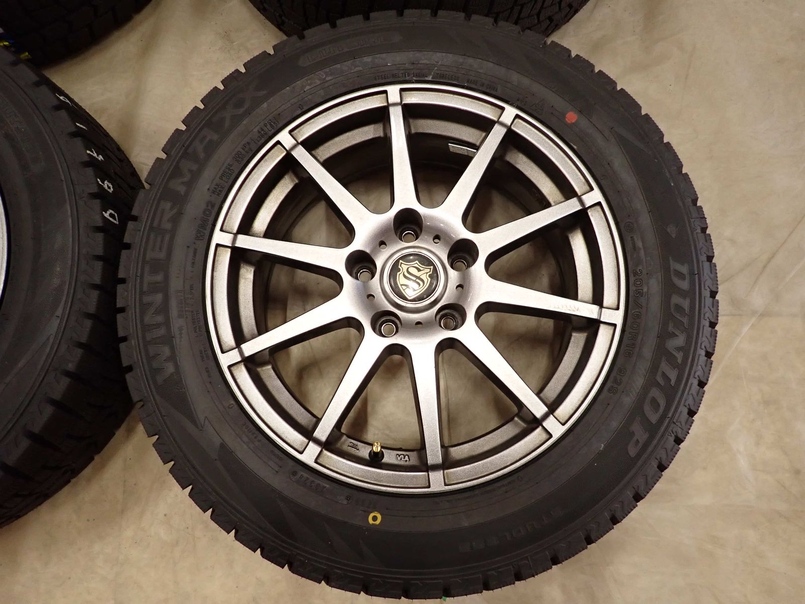  冬 製 4本SET 会社宛 205 60 R 16 6 5 J 92 S ダンロップ WINTER MAXX WM 02 アルミ SAI プリウスα ノア NO D 6516 16インチ タイヤ ホイールセット