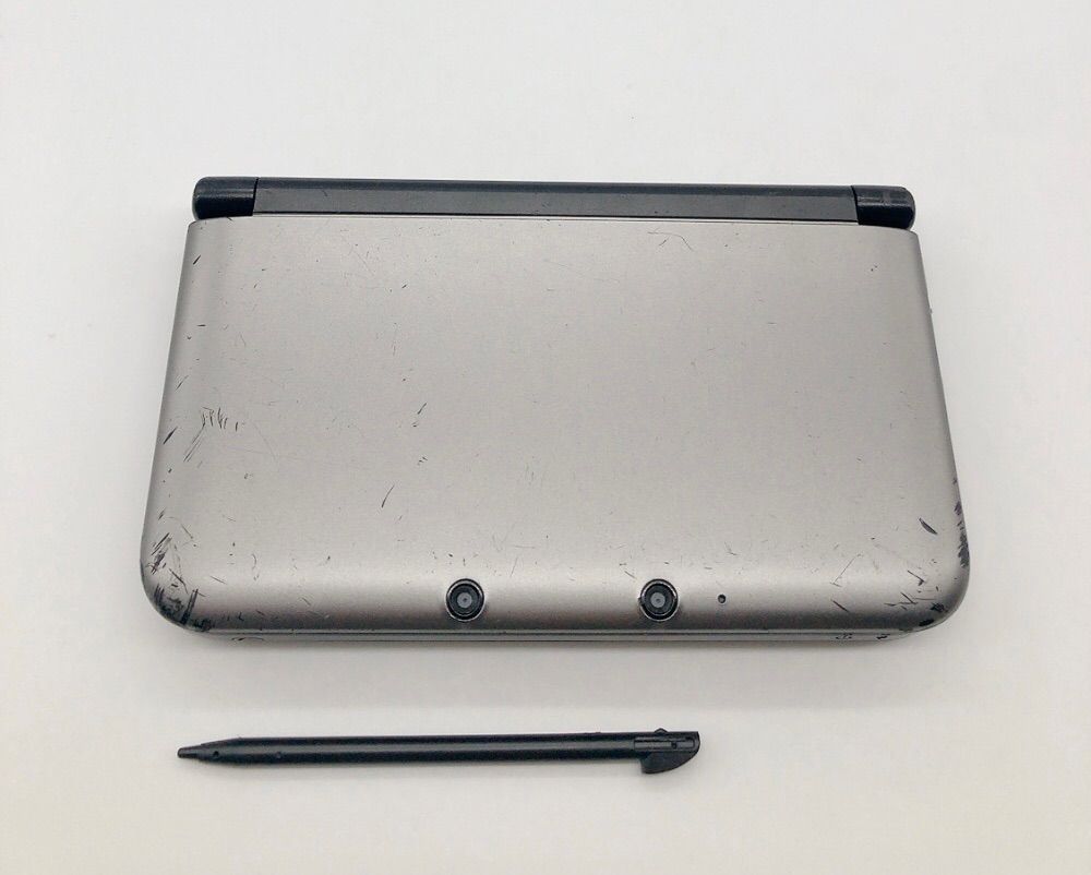 ニンテンドー 3DS LL シルバー×ブラック