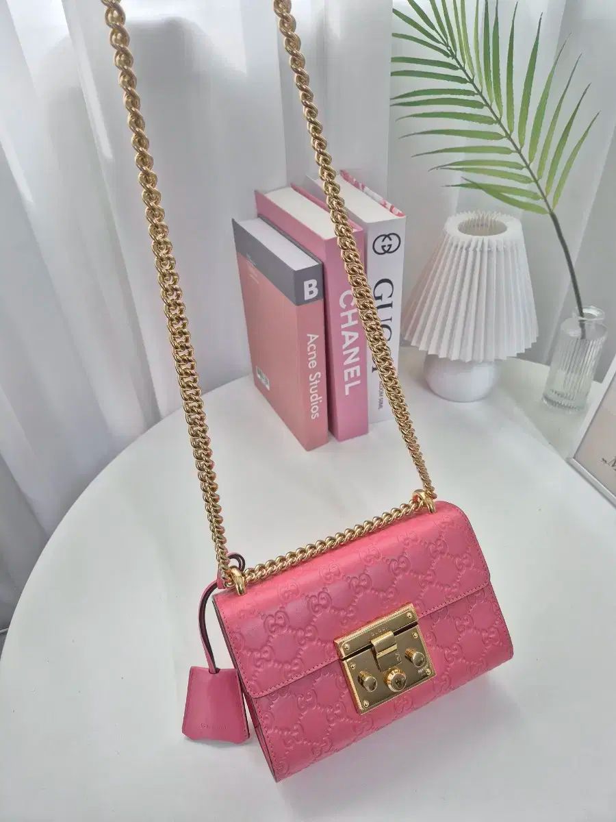 グッチ シマ パッドロック スモール クロスバッグ